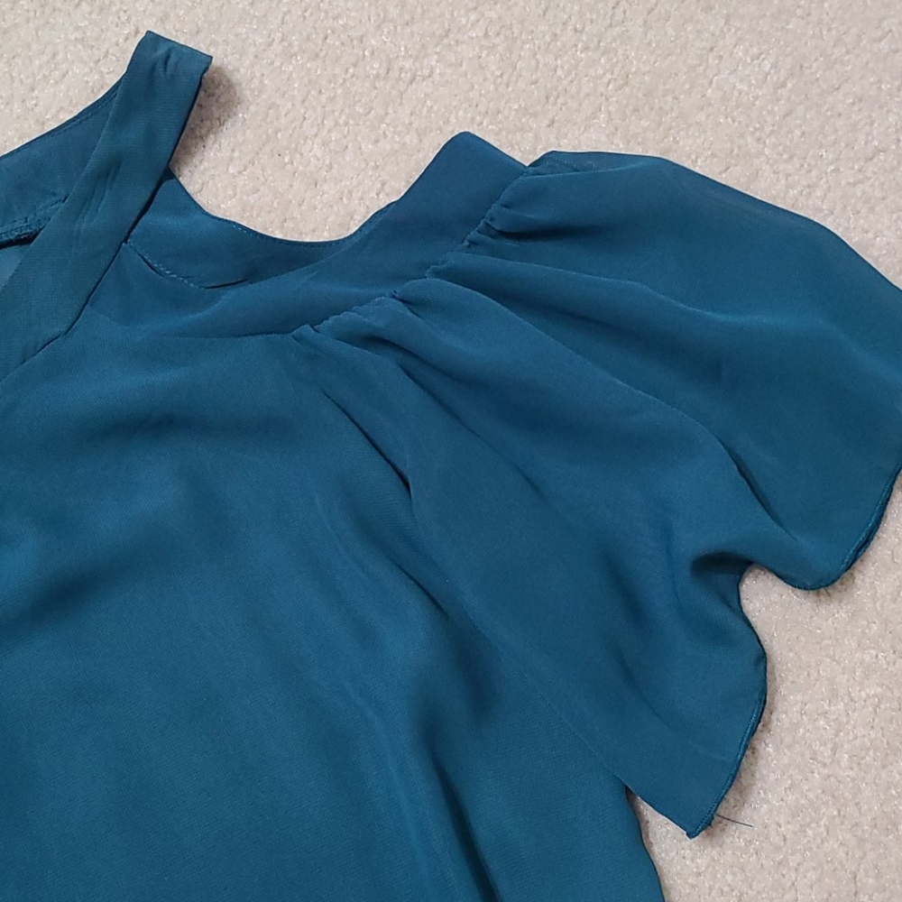 Shirt - Picture 3 of 4